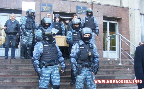 В Николаеве милиционеры обратились к министру МВД с открытым письмом