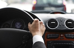 В Украине изменились процедуры выдачи удостоверений водителя, подготовки водителей и аккредитации автошкол