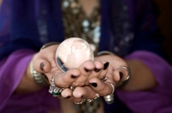 В Николаеве жительницу Новой Одессы "обчистила" гадалка-мошенница